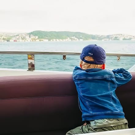 Bosphorus Sunset Cruise on a Luxurious Yacht – Boat Tours and Cruises KohK.com Special Offers, Deals & Discounts in Netherlands, Poland, Hungary, Denmark, Sweden, Latvia