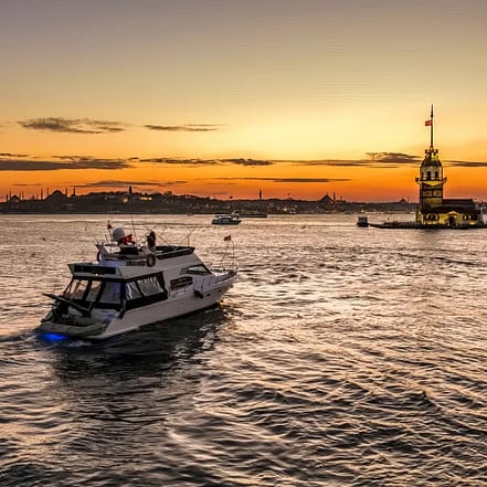 Istanbul: Small-Group Sunset or Day Yacht Cruise with Snacks – Boat Tours and Cruises KohK.com Special Offers, Deals & Discounts in Netherlands, Poland, Hungary, Denmark, Sweden, Latvia