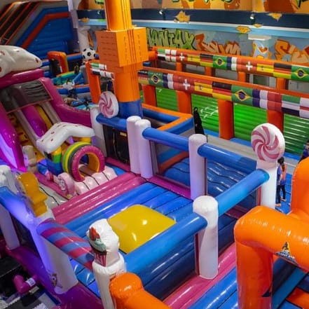 Air Maniax Yas Mall – Inflatable and Adventure Park – Experiences KohK.com Special Offers, Deals & Discounts in Netherlands, Poland, Hungary, Denmark, Sweden, Latvia