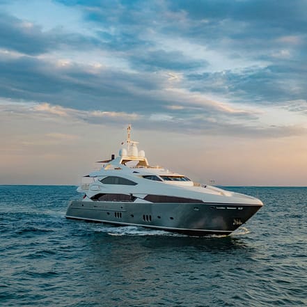 Sunseeker Superyacht Experience with Gourmet Dining,Premium Drinks & Live Music – Boat Tours and Cruises KohK.com Special Offers, Deals & Discounts in Netherlands, Poland, Hungary, Denmark, Sweden, Latvia