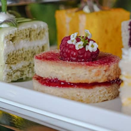 Premium Dining experience at At.mosphere Burj Khalifa – Burj Khalifa KohK.com Special Offers, Deals & Discounts in Netherlands, Poland, Hungary, Denmark, Sweden, Latvia