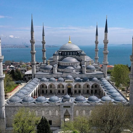 Blue Mosque & Hippodrome Guided Tour – Top-Rated Attractions KohK.com Special Offers, Deals & Discounts in Netherlands, Poland, Hungary, Denmark, Sweden, Latvia